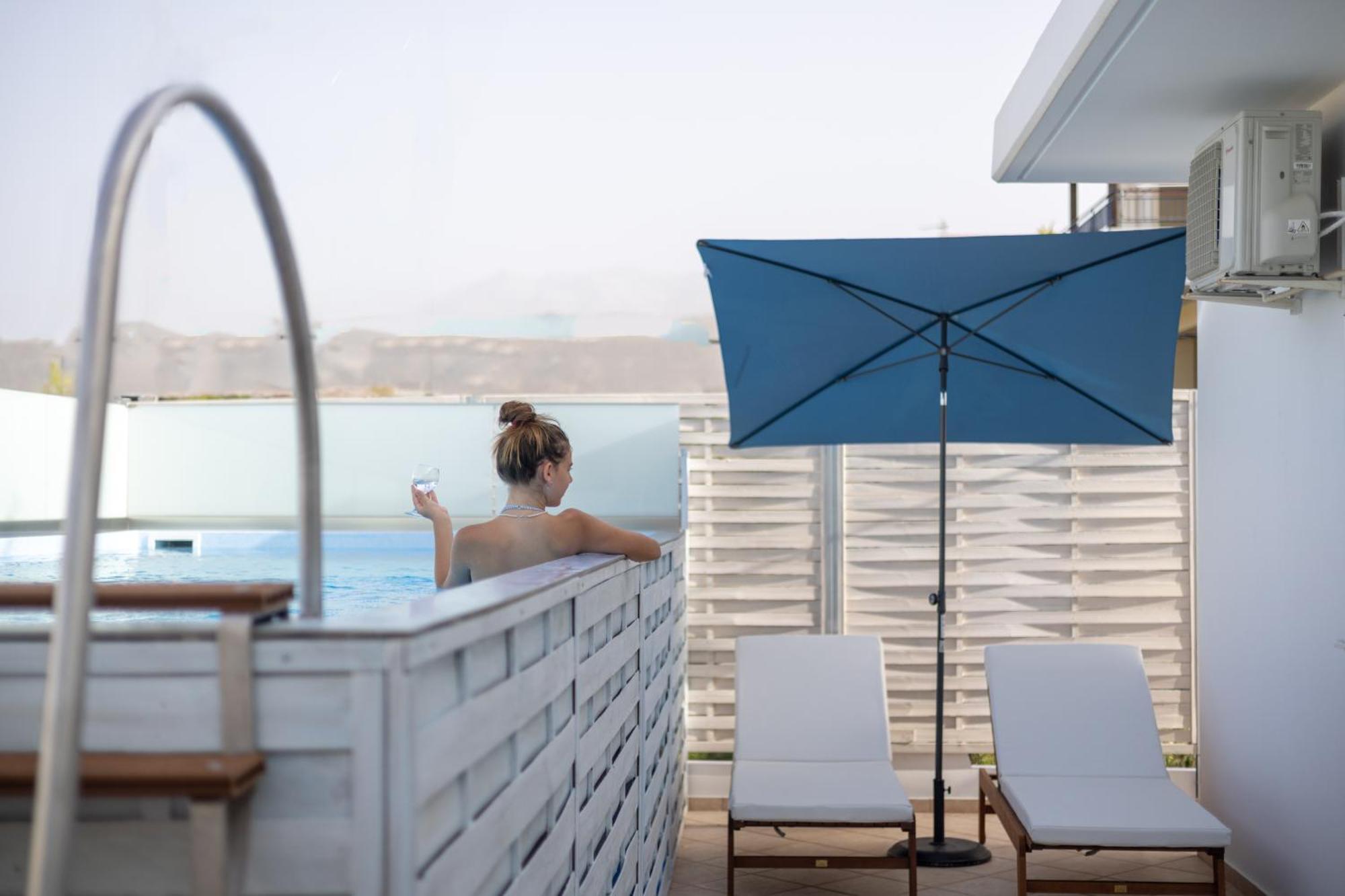 With Heated Rooftop Pool Apartment Chania (Crete)